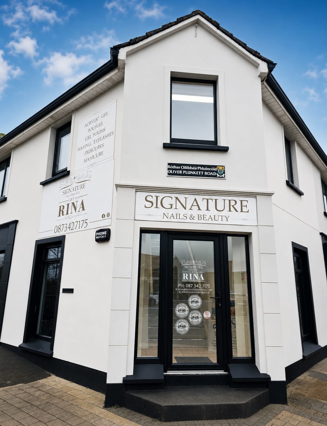 Signature Nails & Beauty exterior